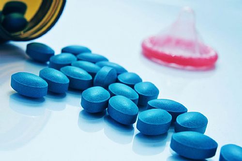 Perigos de tomar viagra antes dos 30 anos: pare de se drogar!